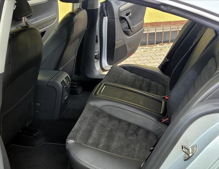 Volkswagen Passat CC 21