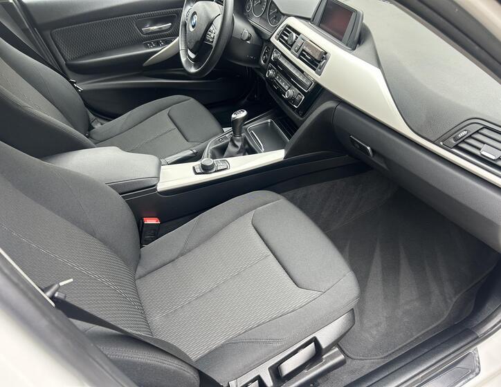 BMW Řada 3 33