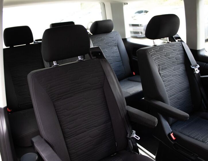 Volkswagen Multivan 23