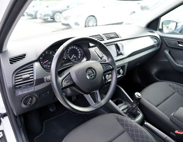 Škoda Fabia 23