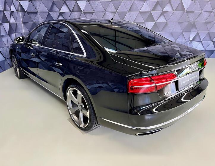 Audi A8 5