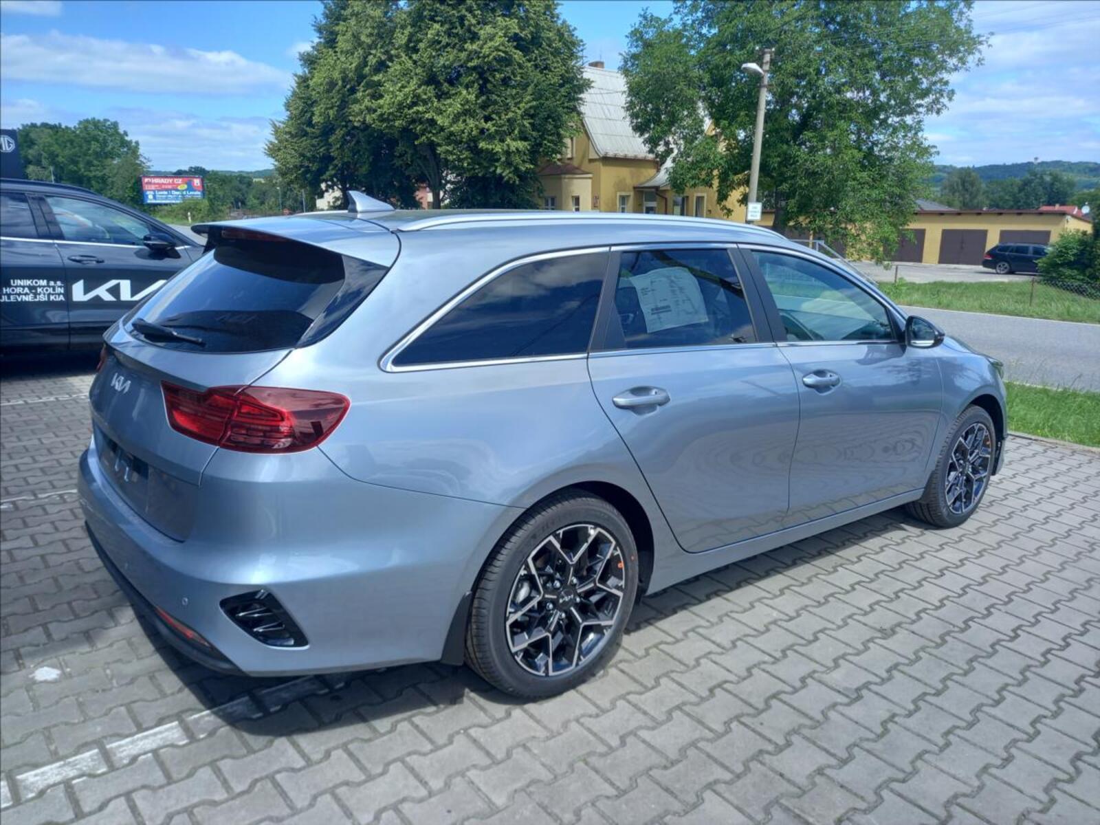 KIA Ceed 4