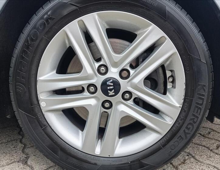 KIA Ceed 13