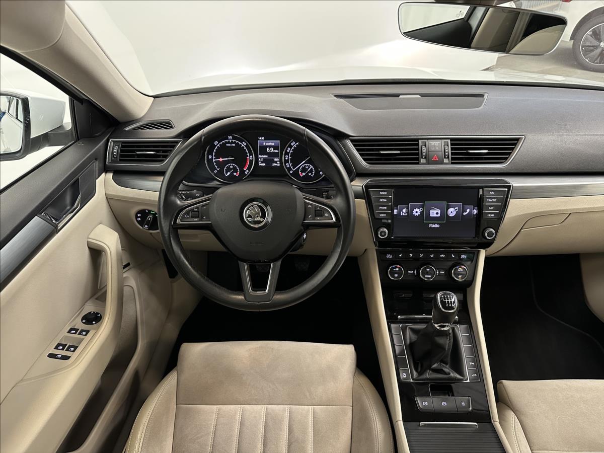 Škoda Superb