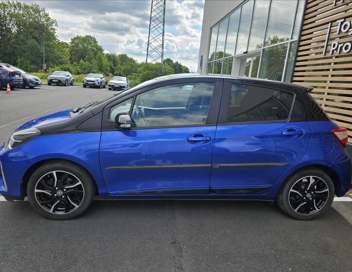 Toyota Yaris 4