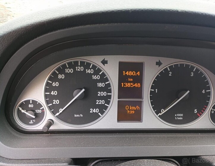Mercedes-Benz Třídy B 12