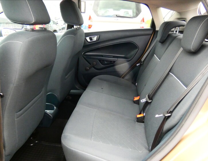 Ford Fiesta 9