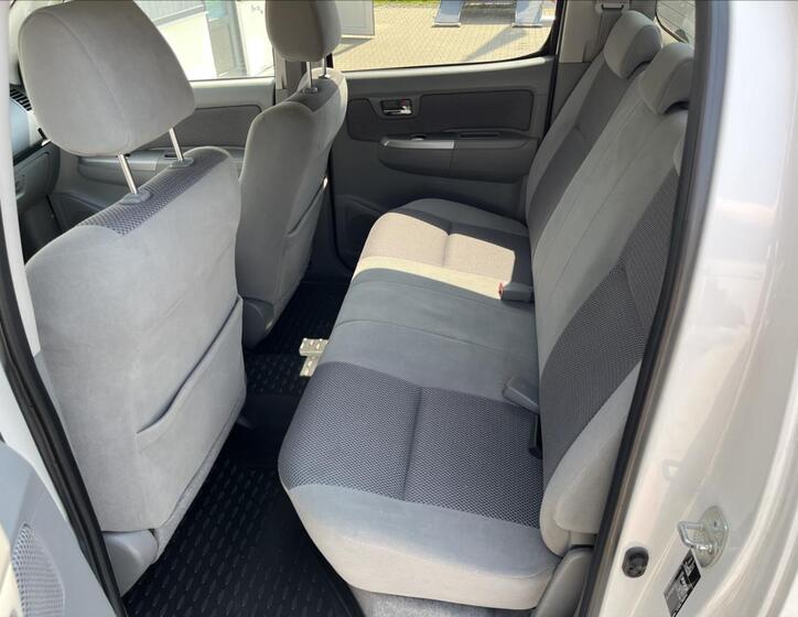 Toyota Hilux 20