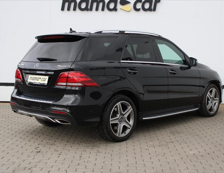 Mercedes-Benz GLE 7