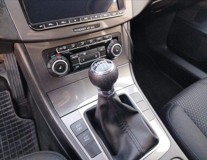 Volkswagen Passat 18