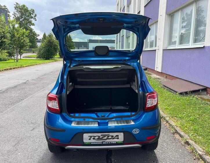 Dacia Sandero 16