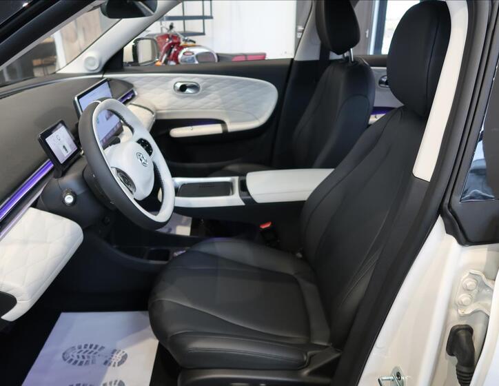 Dongfeng Box 12
