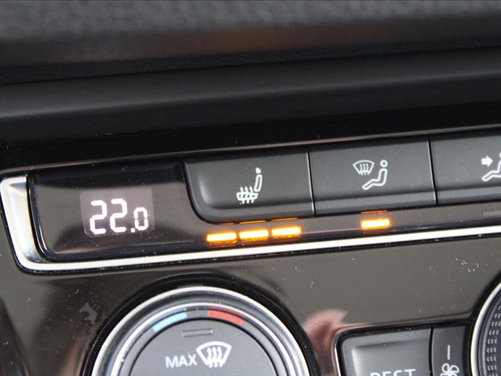 Volkswagen Touran 19