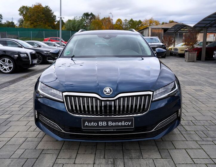 Škoda Superb 1