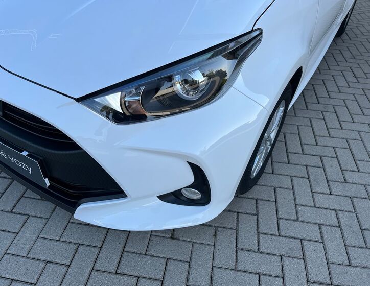 Toyota Yaris 10