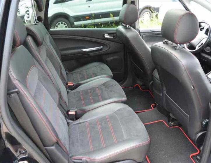 Ford S-MAX 19