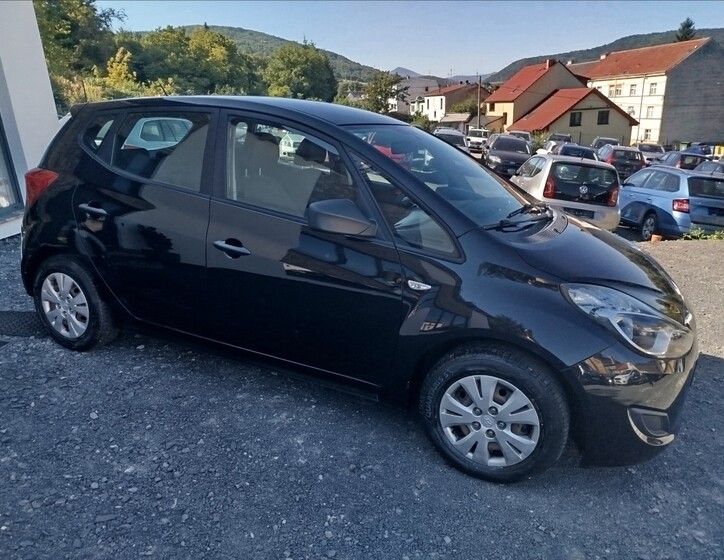 Hyundai ix20 8