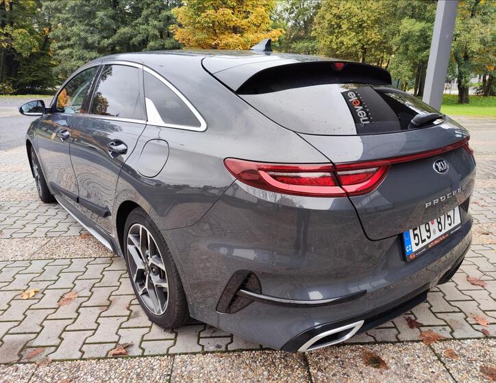 KIA ProCeed 13