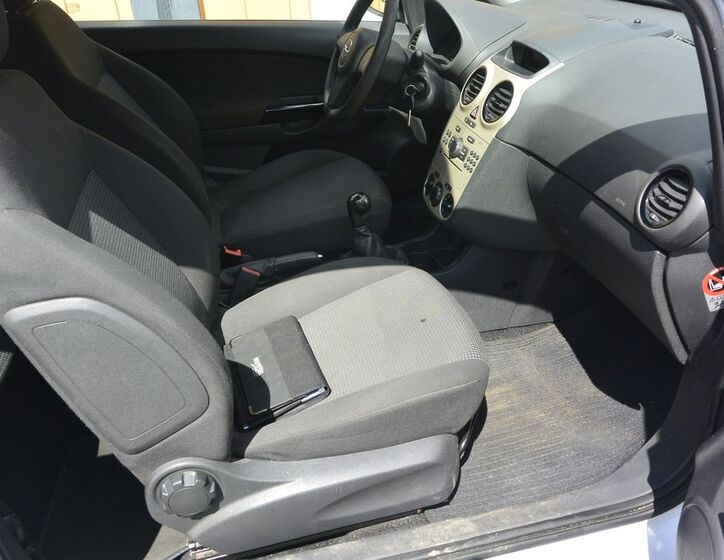 Opel Corsa 22