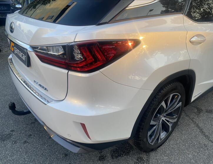 Lexus RX 11