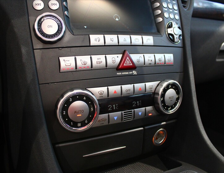 Mercedes-Benz SLK 16