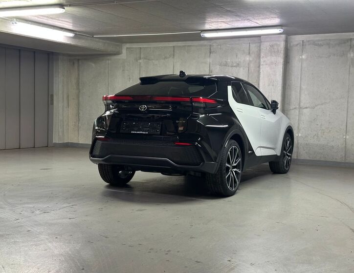 Toyota C-HR 5