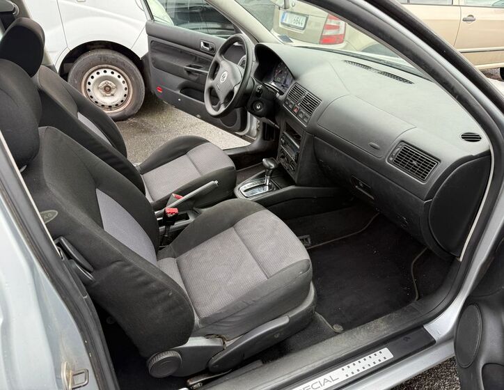 Volkswagen Golf 9