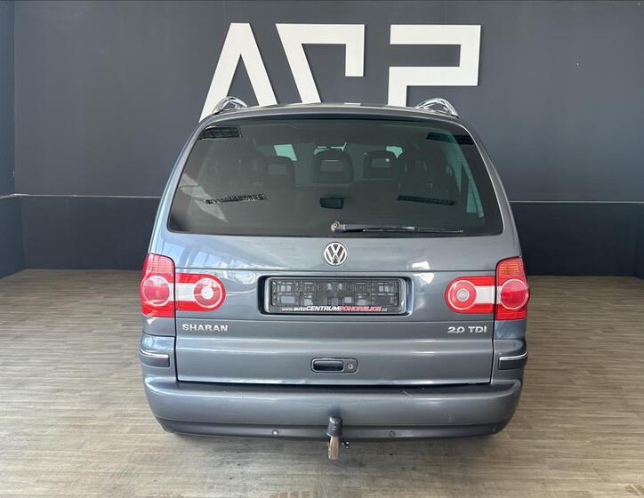 Volkswagen Sharan 8