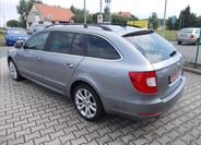 Škoda Superb 11