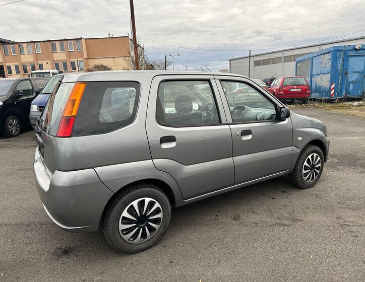 Subaru Justy 6