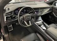 Audi SQ8 6