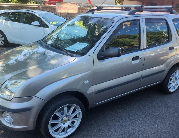 Subaru Justy 6