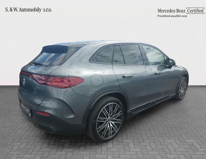 Mercedes-Benz EQE 8