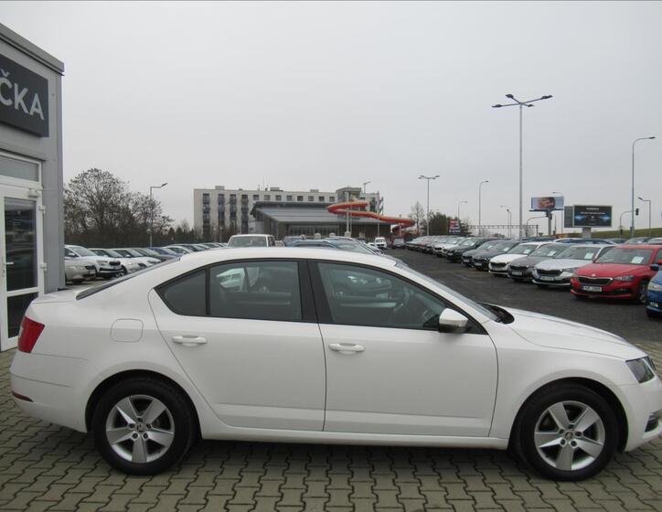 Škoda Octavia 8