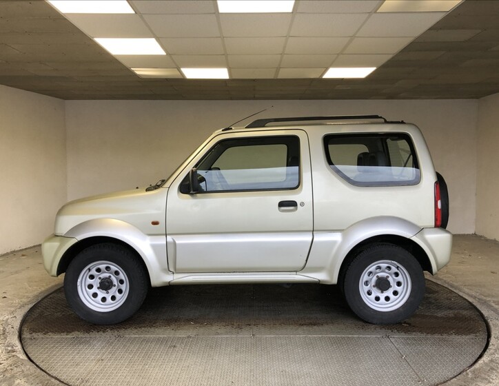 Suzuki Jimny 4