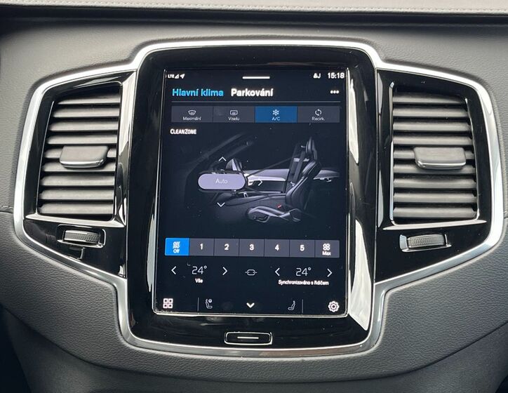Volvo XC90 17