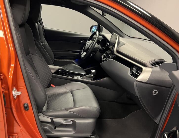 Toyota C-HR 9