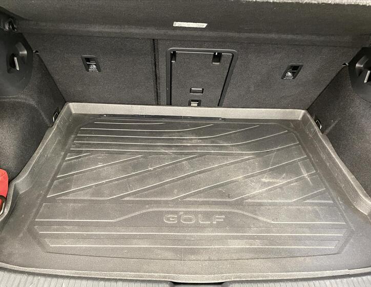 Volkswagen Golf 20