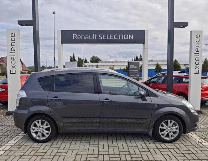 Toyota Corolla Verso 7