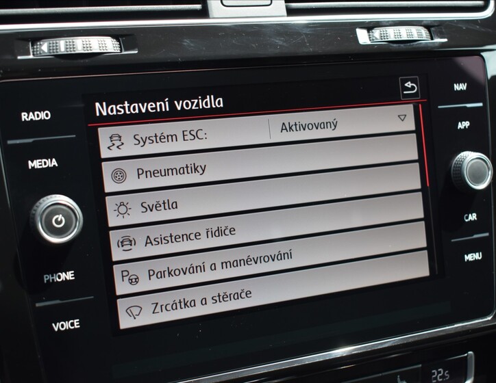 Volkswagen Golf 31