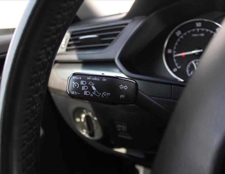 Škoda Superb 16
