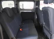Nissan NV200 13