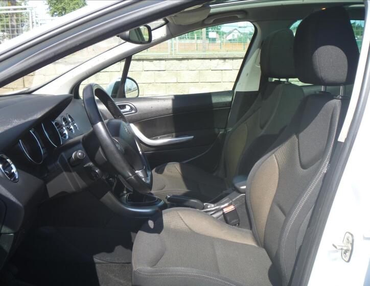 Peugeot 308 7