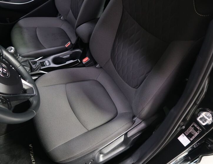 Toyota Corolla 9