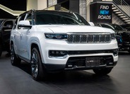 Jeep Grand Wagoneer 10