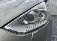 Ford Galaxy 9