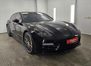 Porsche Panamera 1