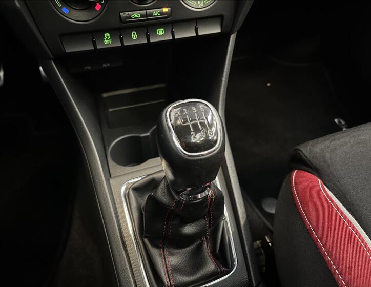 Škoda Rapid 13