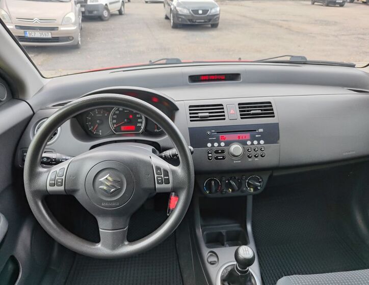 Suzuki Swift 16