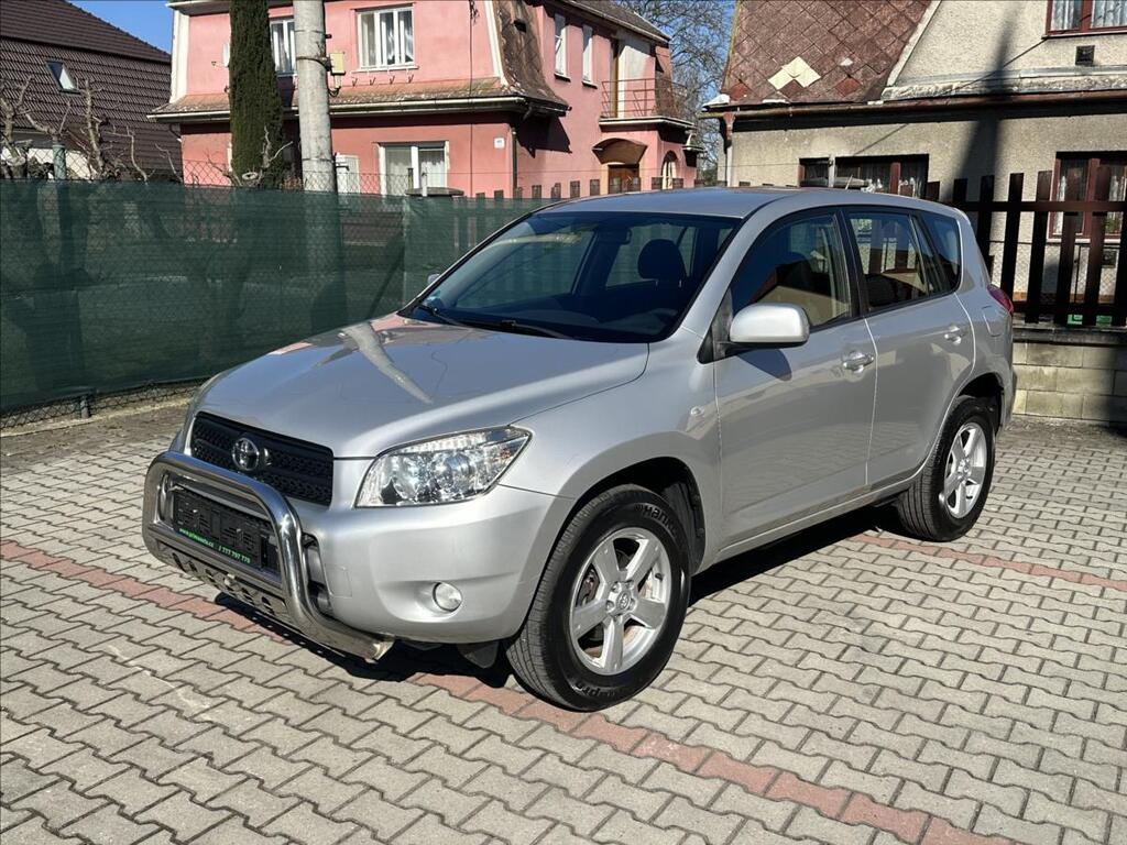 Toyota RAV4 9